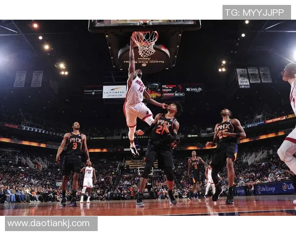 热火与勇士巅峰对决精彩回顾NBA赛场激情四溢解说分析